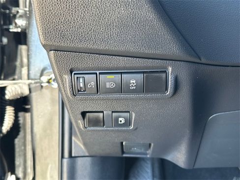 Used 2024 Toyota Corolla Cross S image 21