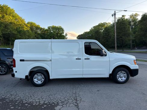 Used 2021 Nissan NV 2500 SV RWD image 4