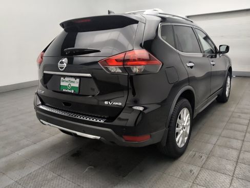 Used 2020 Nissan Rogue SV AWD/4WD image 9