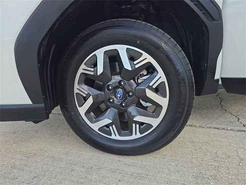 Certified 2026 Subaru Forester Premium image 29