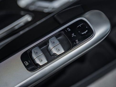 New 2026 Mercedes-Benz GLC 300 4MATIC image 38