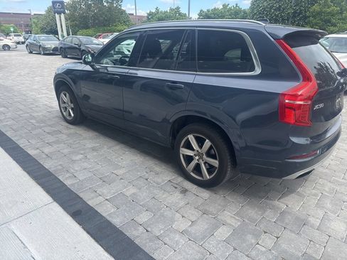 Used 2021 Volvo XC90 T6 Momentum AWD/4WD image 16