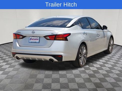 Used 2023 Nissan Altima 2.5 SL FWD image 3