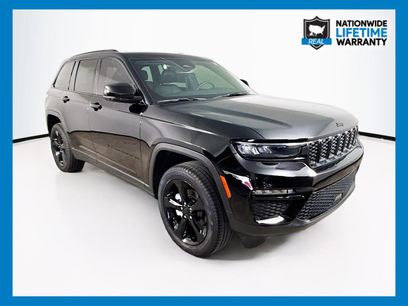 Used 2024 Jeep Grand Cherokee Limited w/ Black Appearance Package
