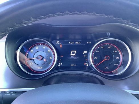 Used 2022 Dodge Charger GT image 13