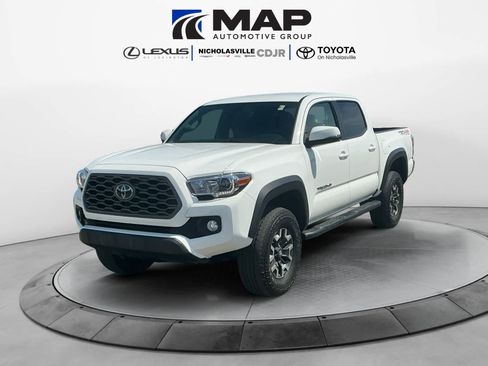 Used 2023 Toyota Tacoma TRD Off-Road AWD/4WD image 1