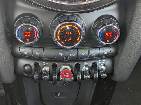 Used 2022 MINI Cooper S image 14