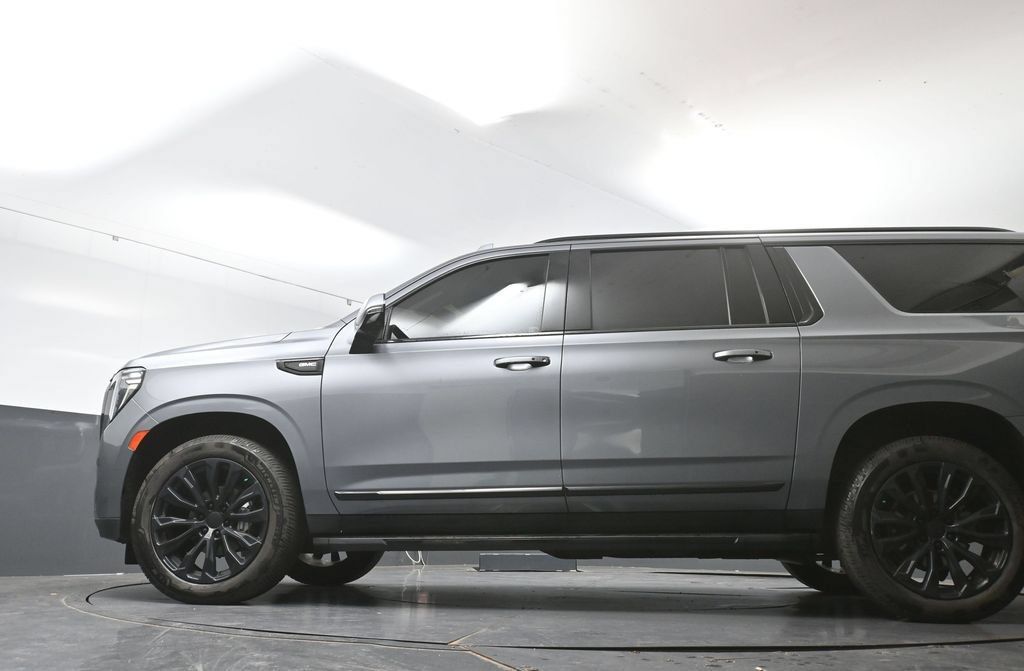 Used 2021 GMC Yukon XL Denali AWD/4WD image 57