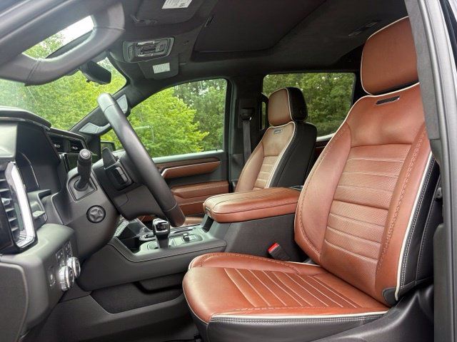 Used 2024 GMC Sierra 1500 Denali Ultimate AWD/4WD image 28