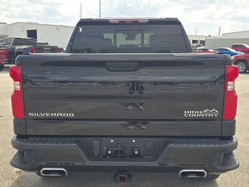 Used 2023 Chevrolet Silverado 1500 High Country w/ High Country Premium Package image 4