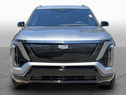 Used 2026 Cadillac Vistiq Sport w/ LPO, Floor Liner Package AWD/4WD image 3