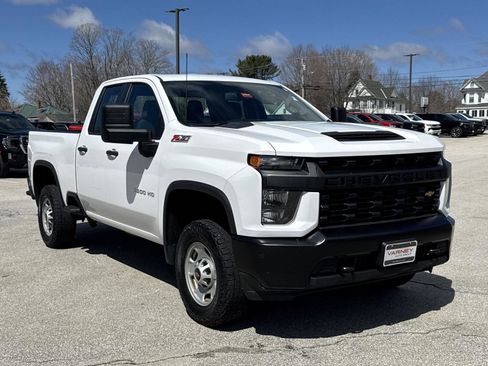 Used 2023 Chevrolet Silverado 2500 W/T w/ Z71 Off-Road Package AWD/4WD image 5