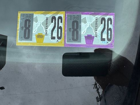 Used 2019 Volkswagen Jetta SE w/ Cold Weather Package image 6