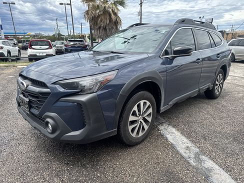 Certified 2024 Subaru Outback Premium AWD/4WD image 7