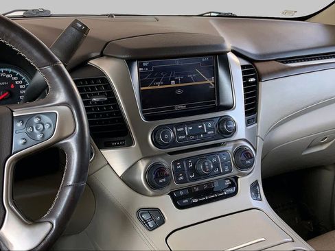 Used 2019 GMC Yukon XL Denali w/ Denali Ultimate Package RWD image 7