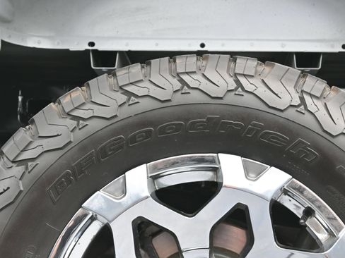 Used 2022 Ford F150 Lariat w/ Equipment Group 502A High AWD/4WD image 45