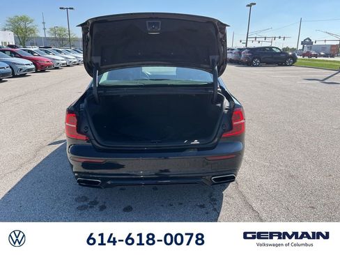 Used 2022 Volvo S60 B5 Momentum w/ Climate Package FWD image 20