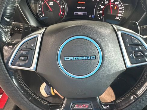 Used 2019 Chevrolet Camaro SS RWD image 18