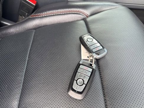 Used 2024 Ford F250 Lariat w/ Chrome Package image 9