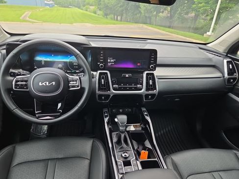 Certified 2023 Kia Sorento SX AWD/4WD image 21