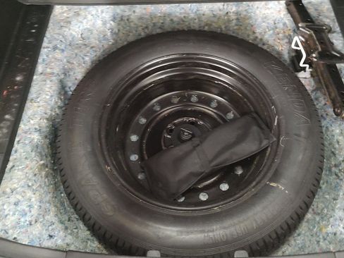 Used 2017 Honda CR-V Touring image 28