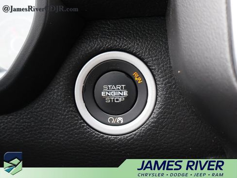 Used 2023 RAM 1500 Big Horn AWD/4WD image 31