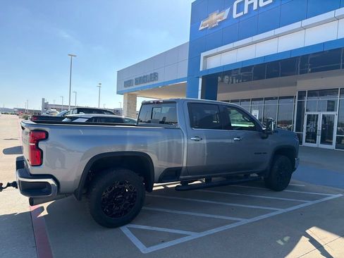 Used 2025 Chevrolet Silverado 3500 LTZ w/ LTZ Premium Package AWD/4WD image 2