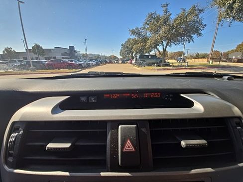 Used 2011 Toyota 4Runner Limited image 21