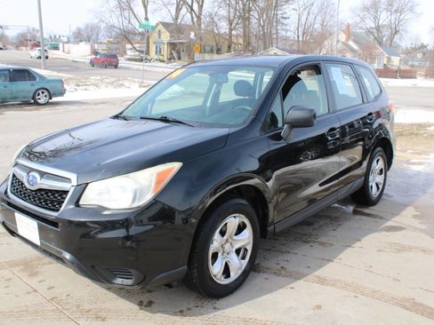 Used 2014 Subaru Forester 2.5i image 4
