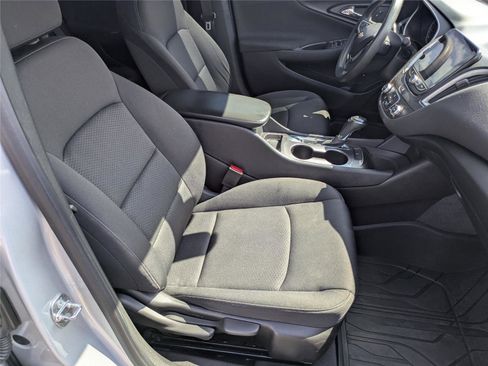 Used 2019 Chevrolet Malibu LS image 17