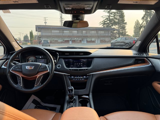 Used 2020 Cadillac XT5 Premium Luxury AWD/4WD image 15