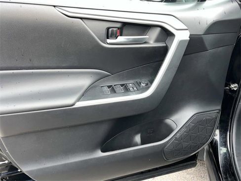 Used 2024 Toyota RAV4 XLE Premium image 27