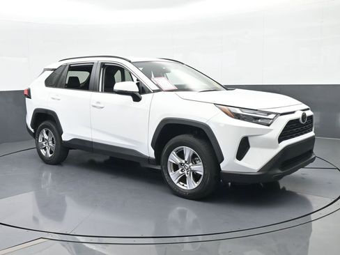 Used 2023 Toyota RAV4 XLE image 8