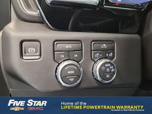 New 2026 GMC Sierra 1500 Elevation image 29