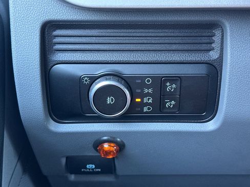 Used 2024 Ford F550 2WD Regular Cab Super Duty w/ XL Chrome Package image 28