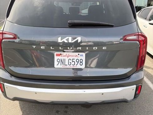 Used 2024 Kia Telluride LX image 7