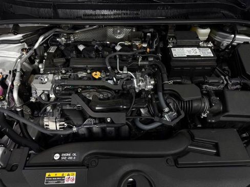 Used 2026 Toyota Corolla LE FWD image 13