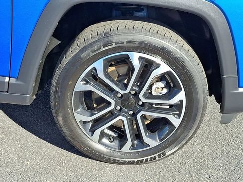 Certified 2024 Jeep Compass Limited w/ Sun and Sound Group image 9