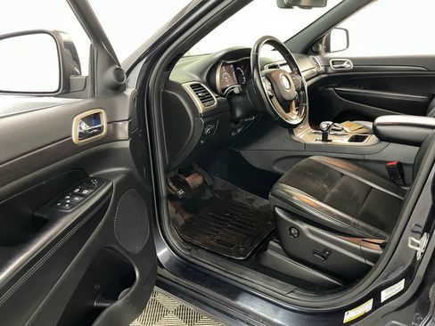 Used 2014 Jeep Grand Cherokee Altitude AWD/4WD image 20