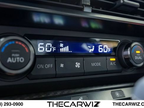 Used 2020 Nissan GT-R Premium AWD/4WD image 78