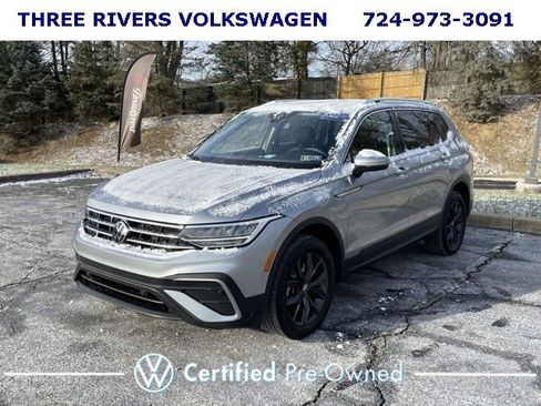 Certified 2022 Volkswagen Tiguan SE w/ Panoramic Sunroof Package image 1