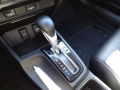 Used 2013 Honda Civic EX-L image 24