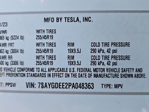 Used 2023 Tesla Model Y Long Range image 29