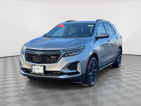 Used 2023 Chevrolet Equinox RS image 3