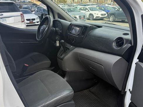 Used 2019 Nissan NV200 S image 12