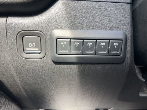 Certified 2024 Chevrolet Silverado 2500 Custom w/ Custom Convenience Package image 30