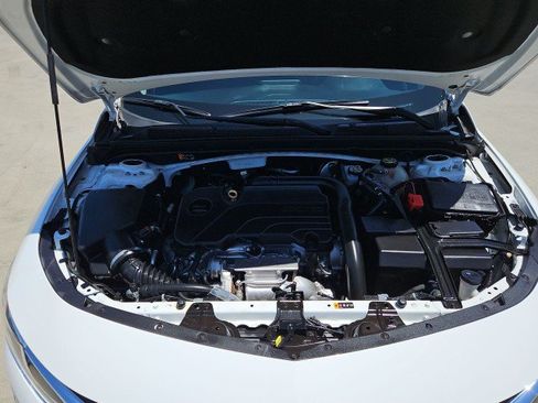 Used 2021 Chevrolet Malibu LT FWD image 29
