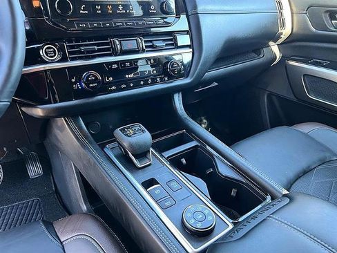 Used 2024 Nissan Pathfinder Platinum w/ Cargo Package AWD/4WD image 42