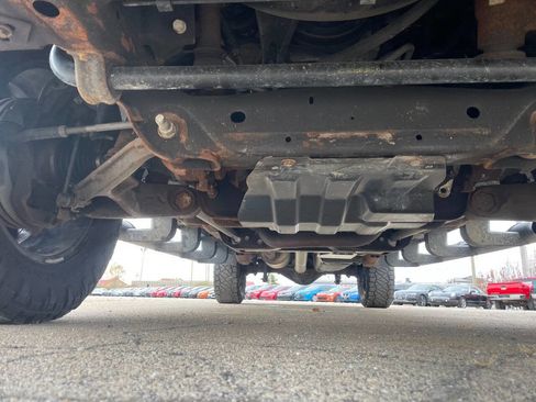 Used 2020 Chevrolet Silverado 2500 Custom w/ Custom Value Package image 14