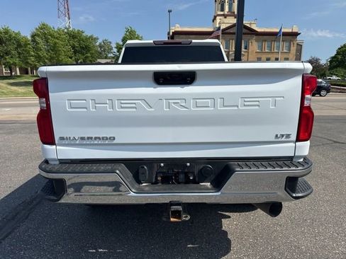 Used 2021 Chevrolet Silverado 2500 LTZ AWD/4WD image 4